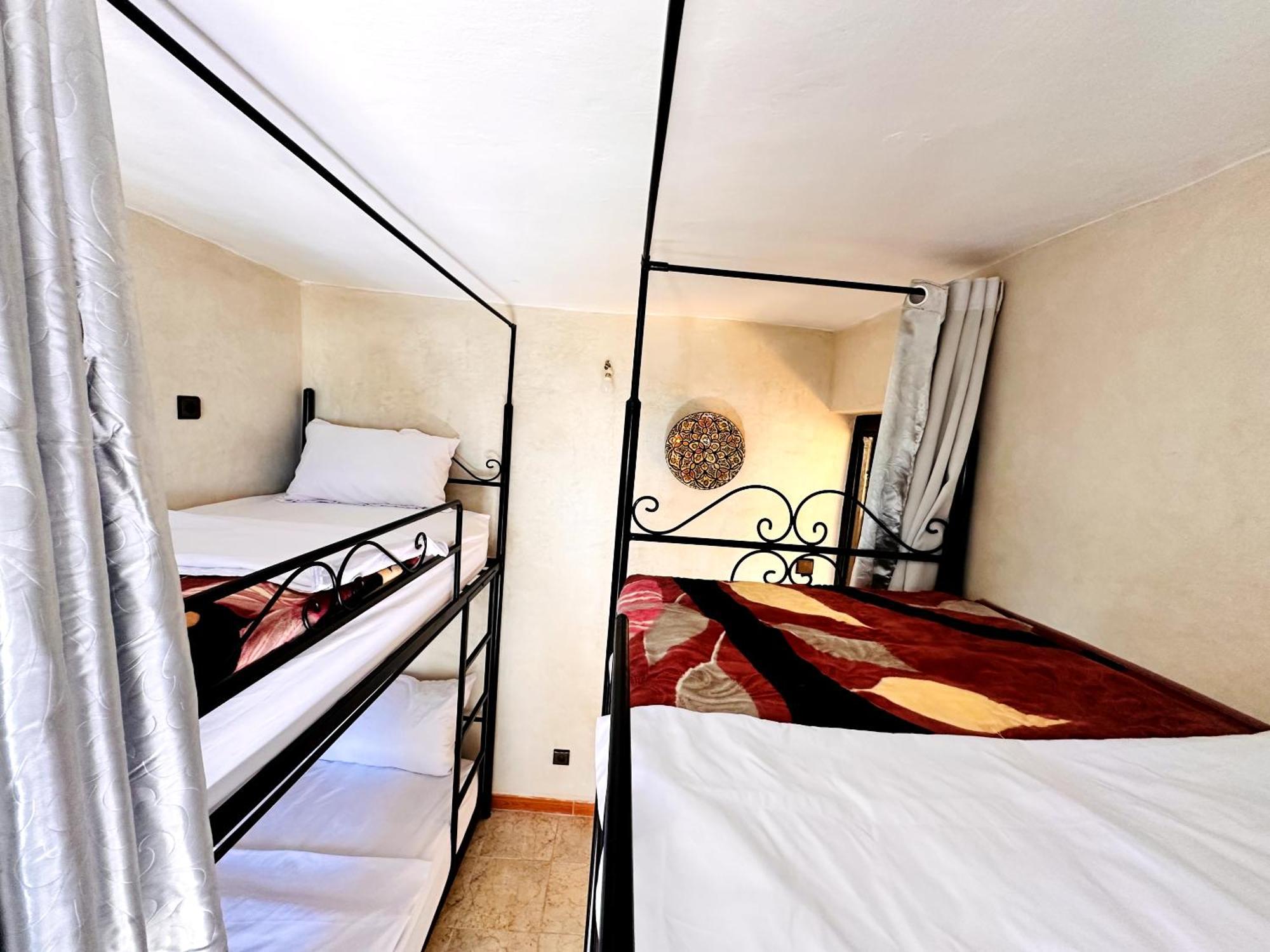 Atlas Hostel タガズー エクステリア 写真
