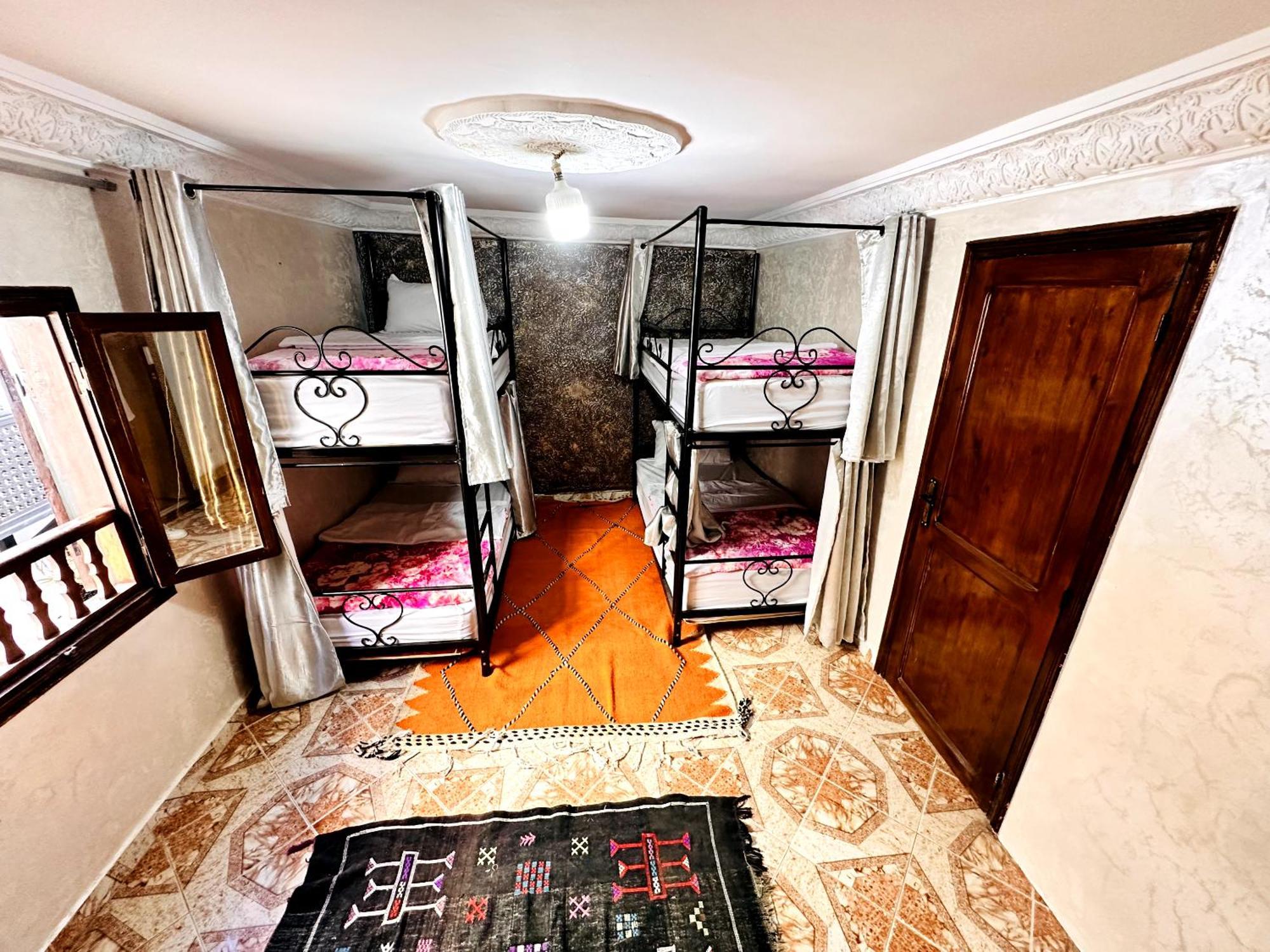 Atlas Hostel タガズー エクステリア 写真